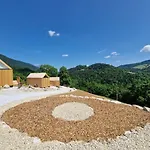 Golife Center Glamping * Laze v Tuhinju