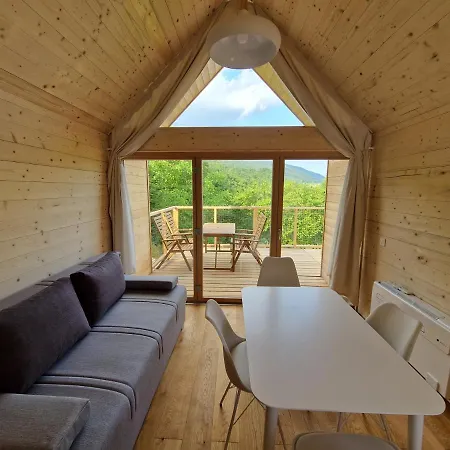 אתר קמפינג Golife Center Glamping *