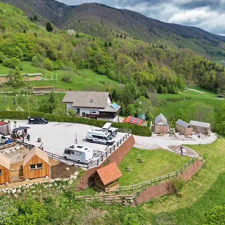 Golife Center Glamping 雷兹夫图新