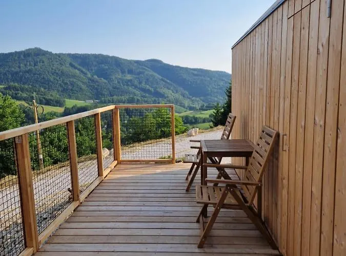 Golife Center Glamping * 雷兹夫图新