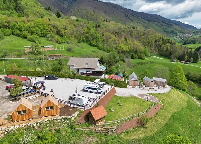 Golife Center Glamping 雷兹夫图新