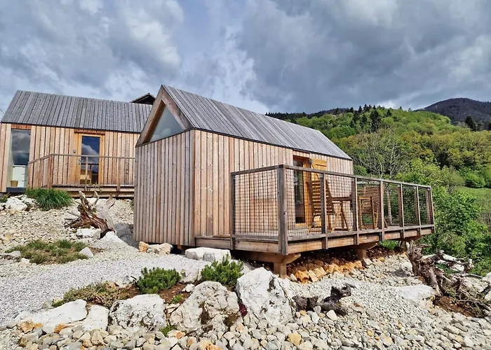 Golife Center Glamping 雷兹夫图新